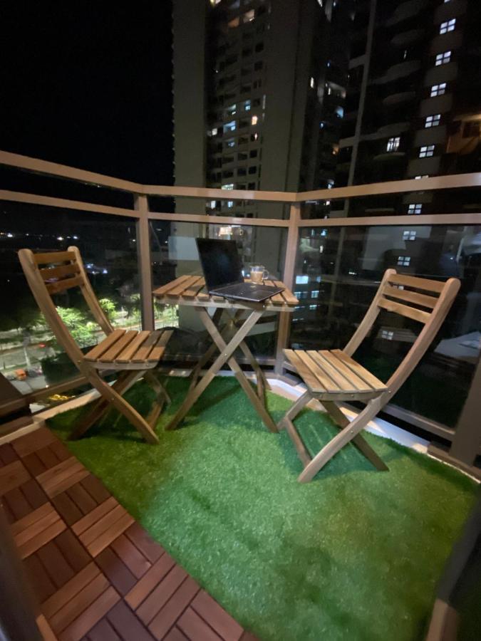 Aparthotel Le 10 The Radiance Manila Bay Pasay Esterno foto