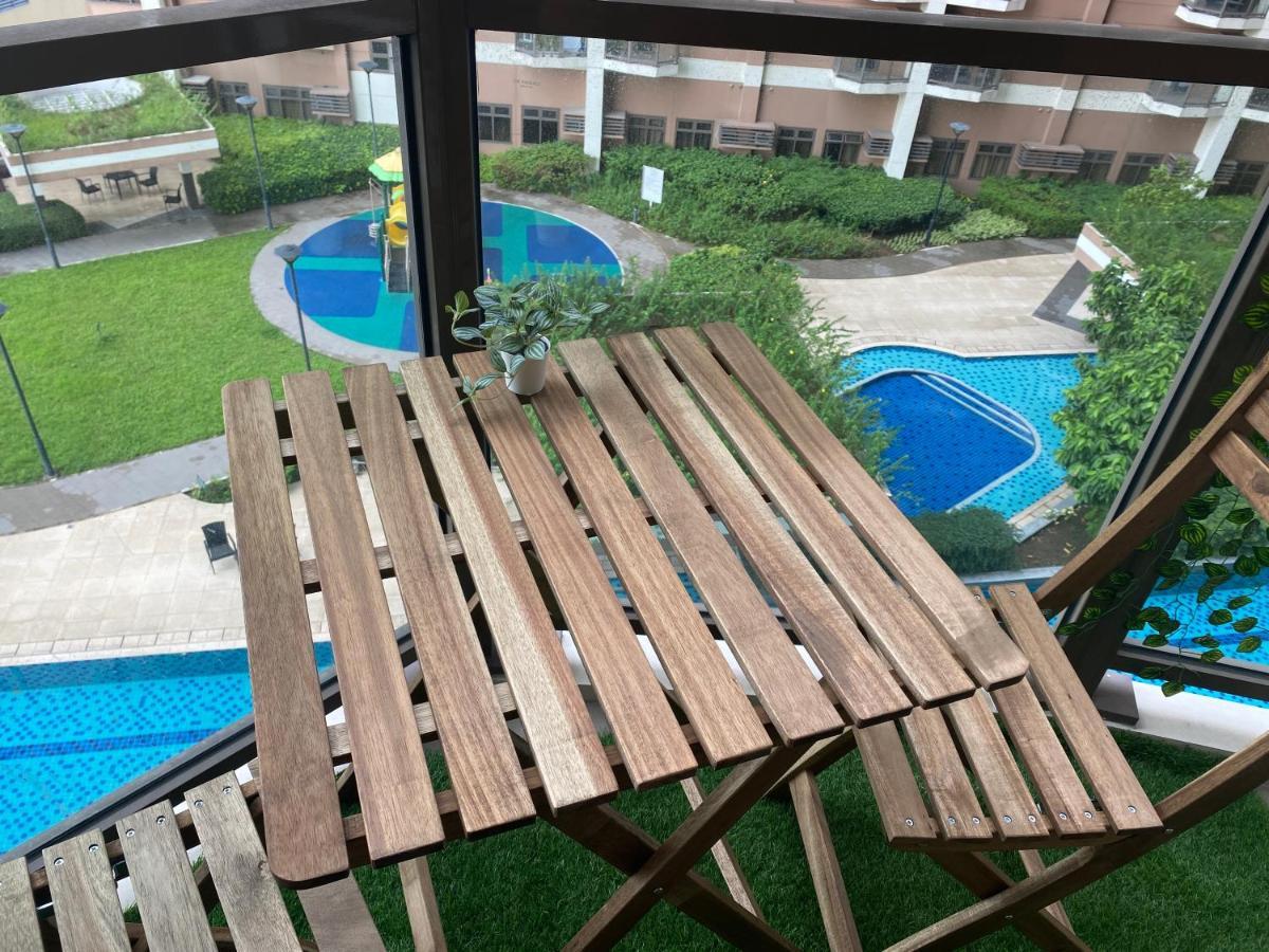 Aparthotel Le 10 The Radiance Manila Bay Pasay Esterno foto