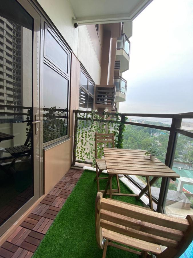 Aparthotel Le 10 The Radiance Manila Bay Pasay Esterno foto