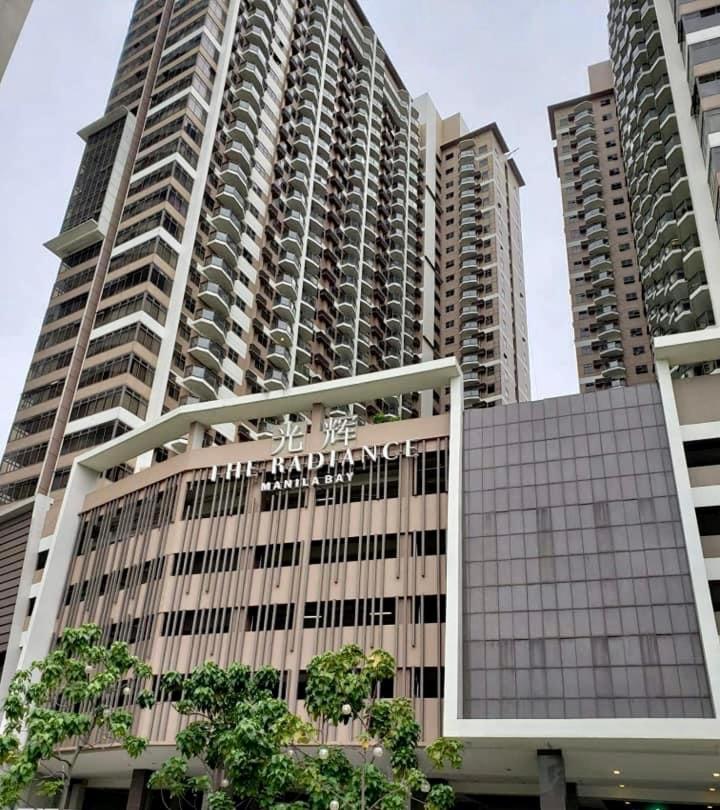 Aparthotel Le 10 The Radiance Manila Bay Pasay Esterno foto